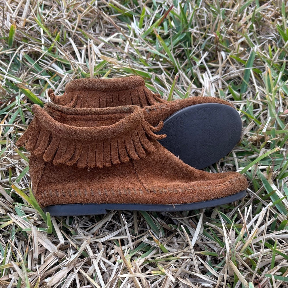 Minnetonka Moccasin Boots